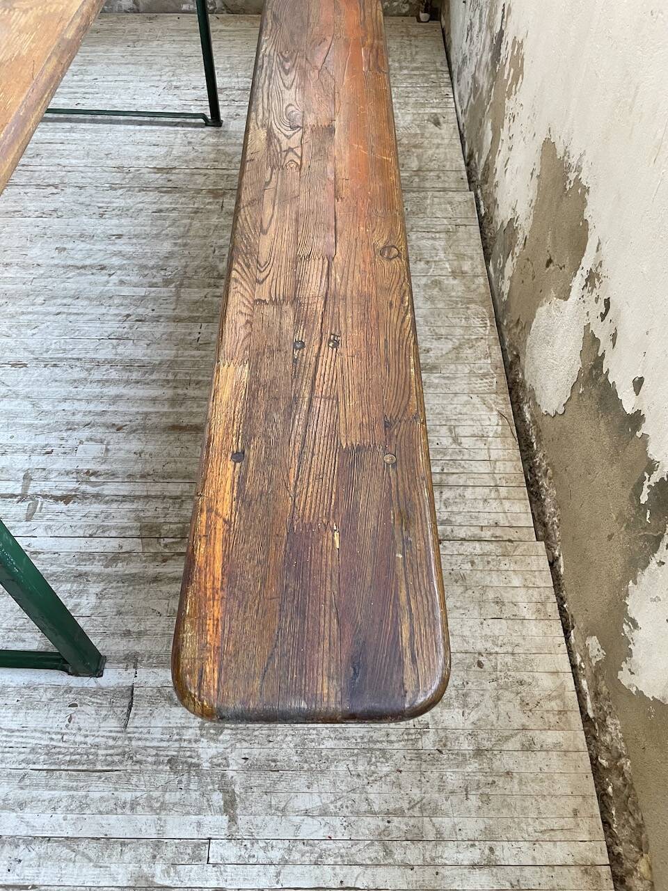 Guinguette table and its 2 benches