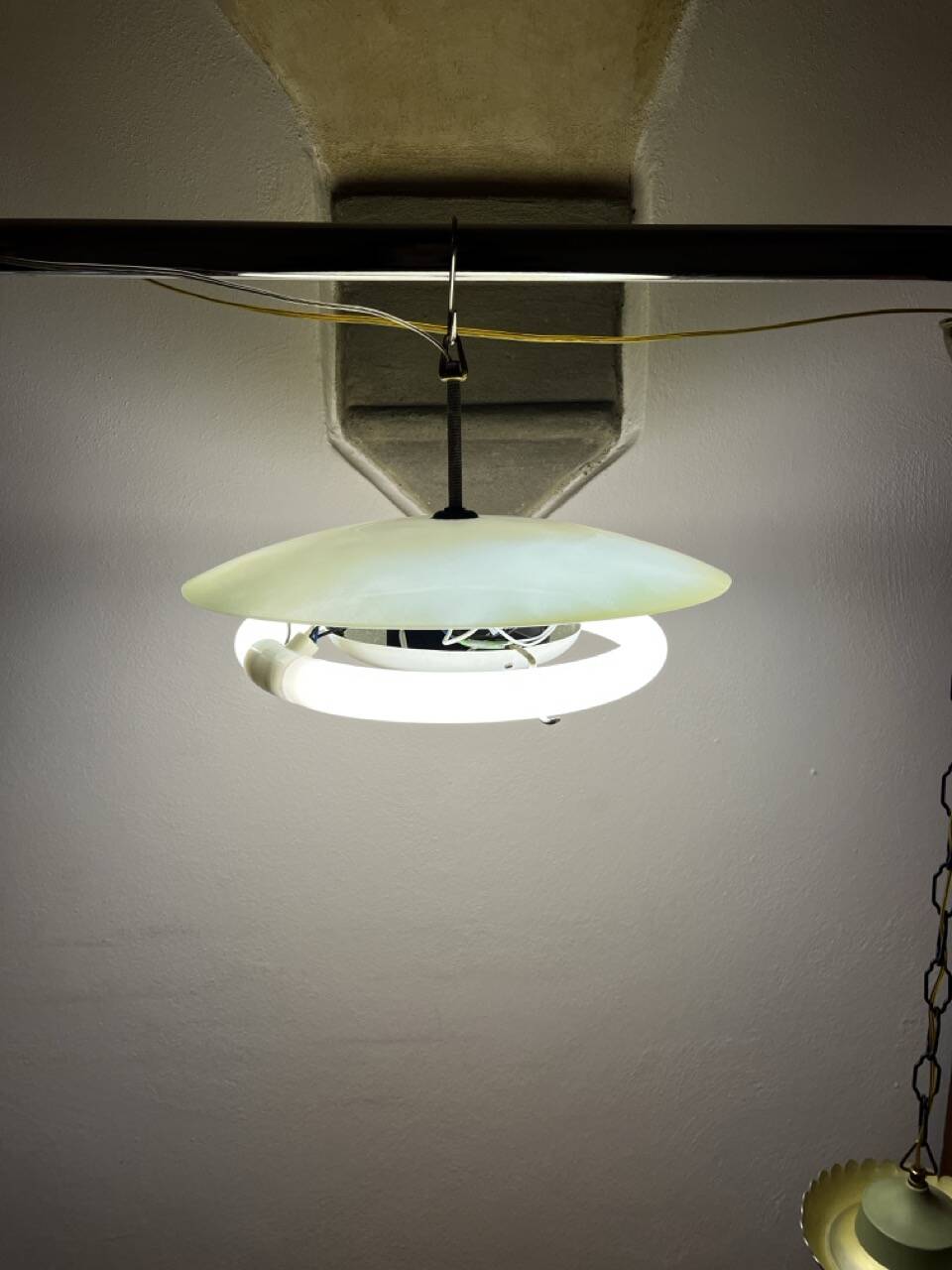 Lampe à suspension Lightolier, années 50, Italie, Space Age, milieu du siècle, fluorescente