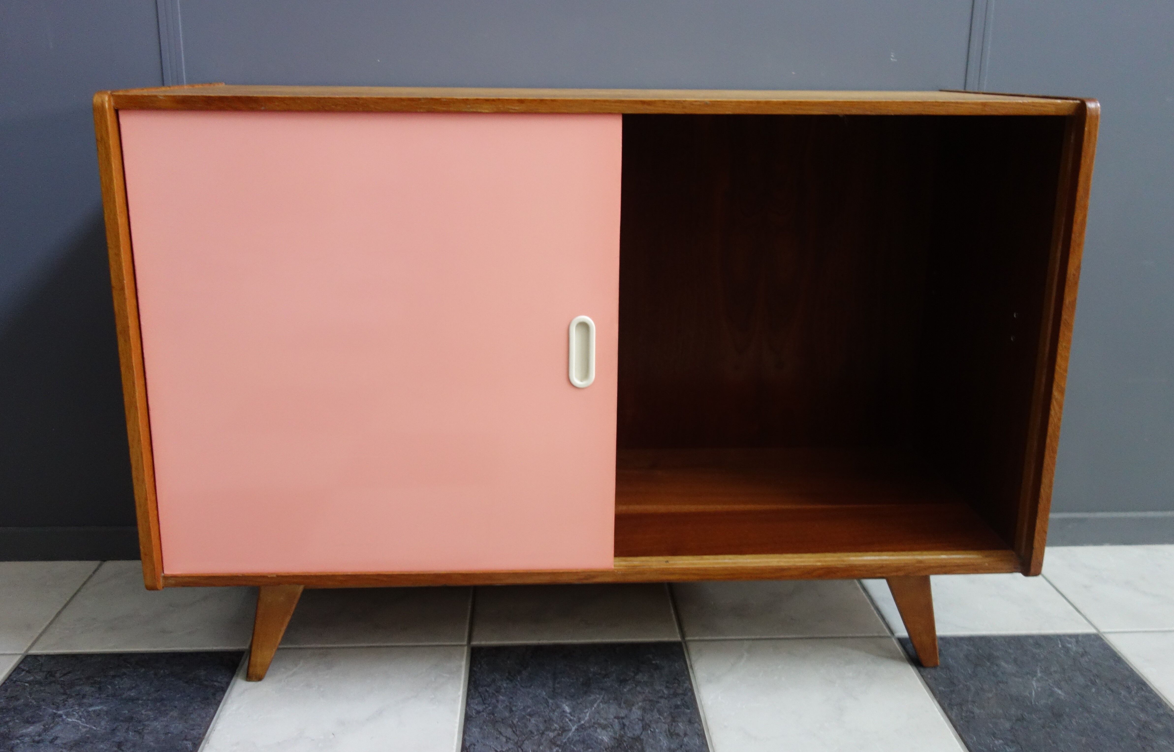 Jiri Jiroutek sideboard  in pink 1960s