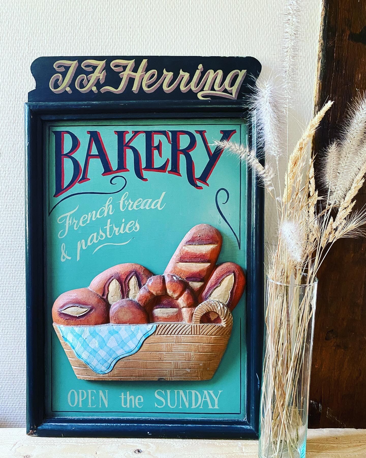 Bakery sign / Bakery JF Herring