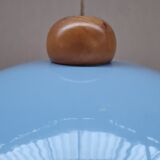 Suspension in enamelled sheet metal and wood