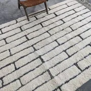Large Beni Ouarain rug, 285 x 215 cm || 9.35 x 7.05 feet, G-339
