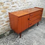 Scandinavian dressing table