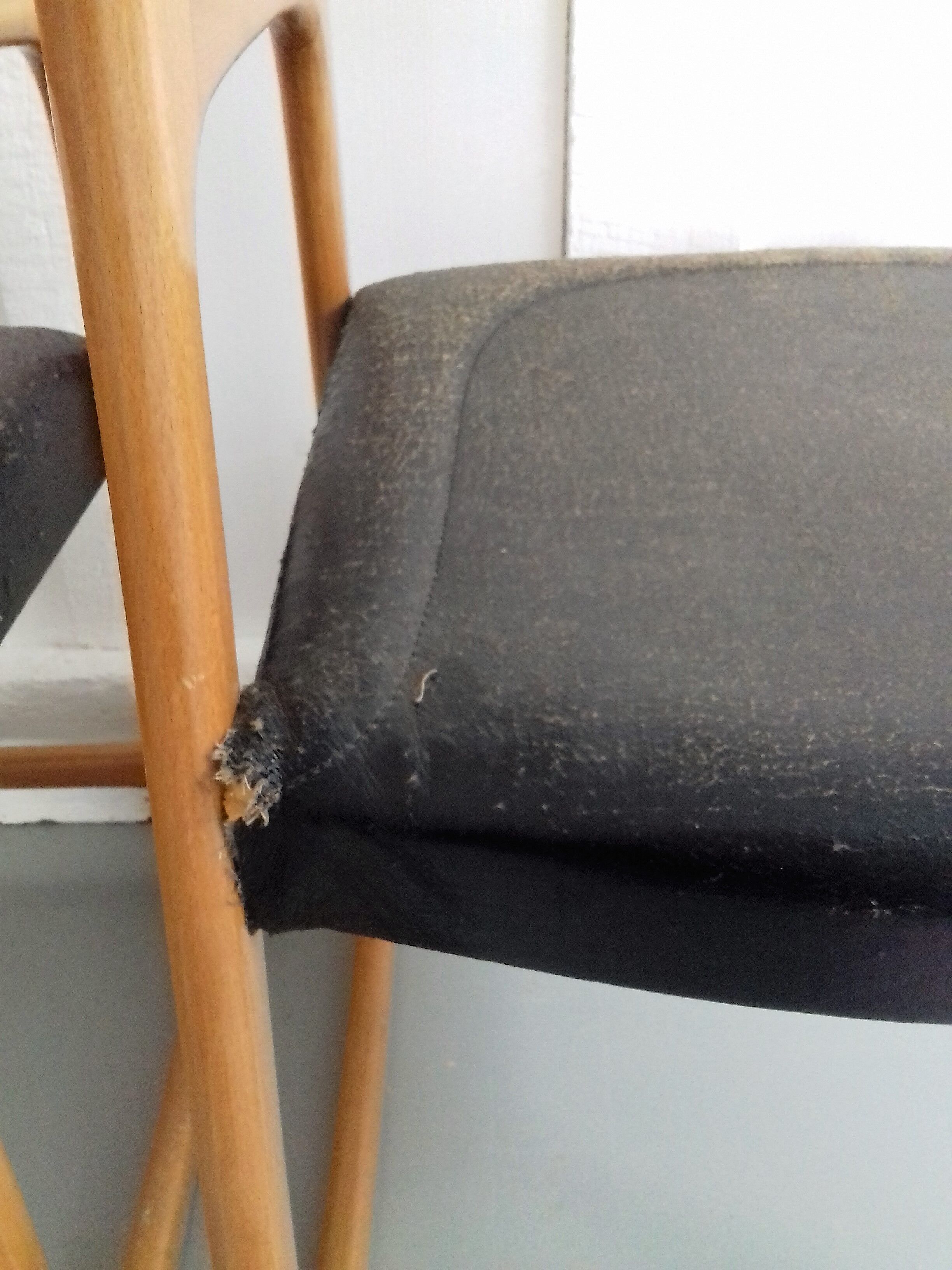 Pair of chairs Baumann sled
