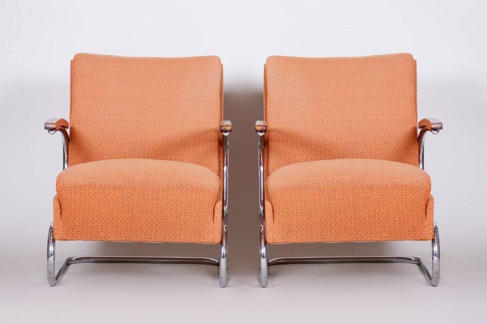 Ensemble de chaises à bras en chrome tubulaire Bauhaus attribuées à Mücke Melder, années 1930.