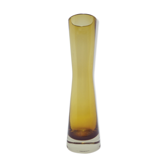 Vase en verre jaune scandinave