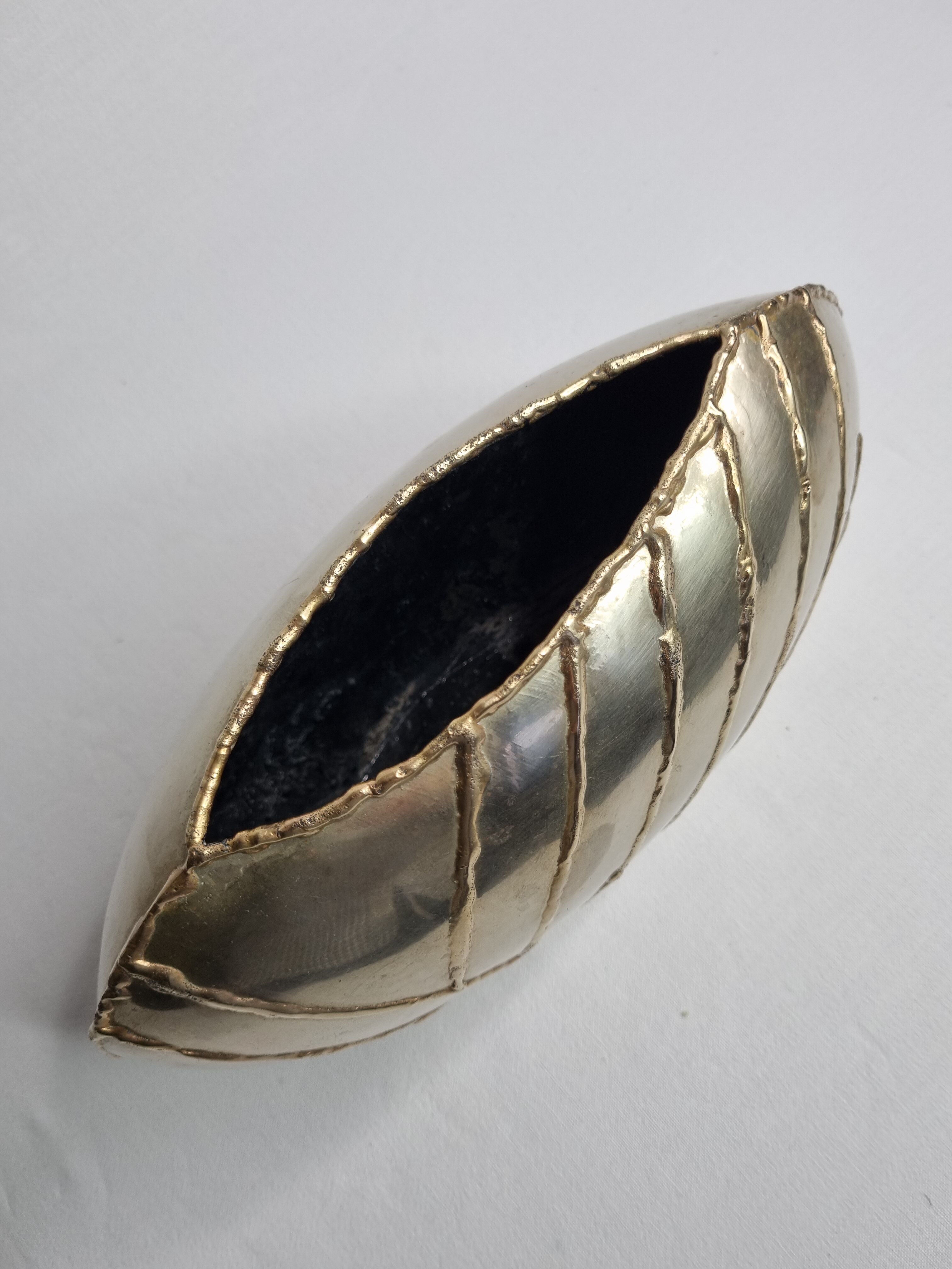 Design brass vase signed Zaza, 29 cm