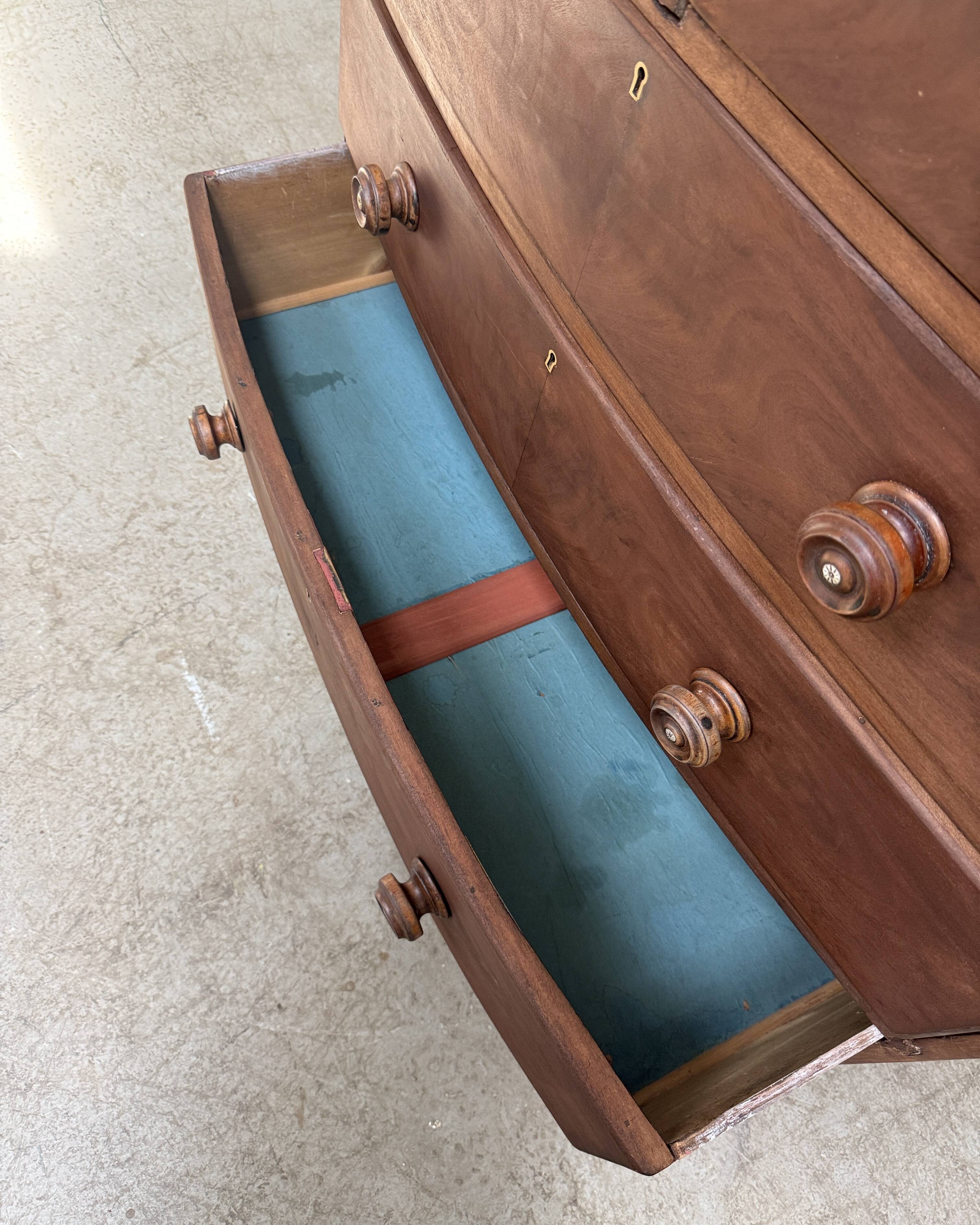 Large antique English chest of drawers (renovated)