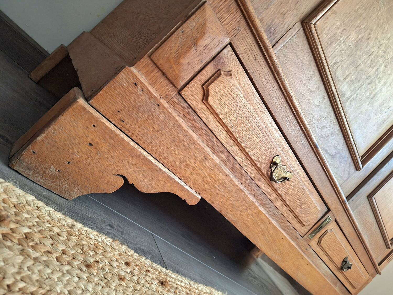 Armoire ancienne , meuble penderie vintage