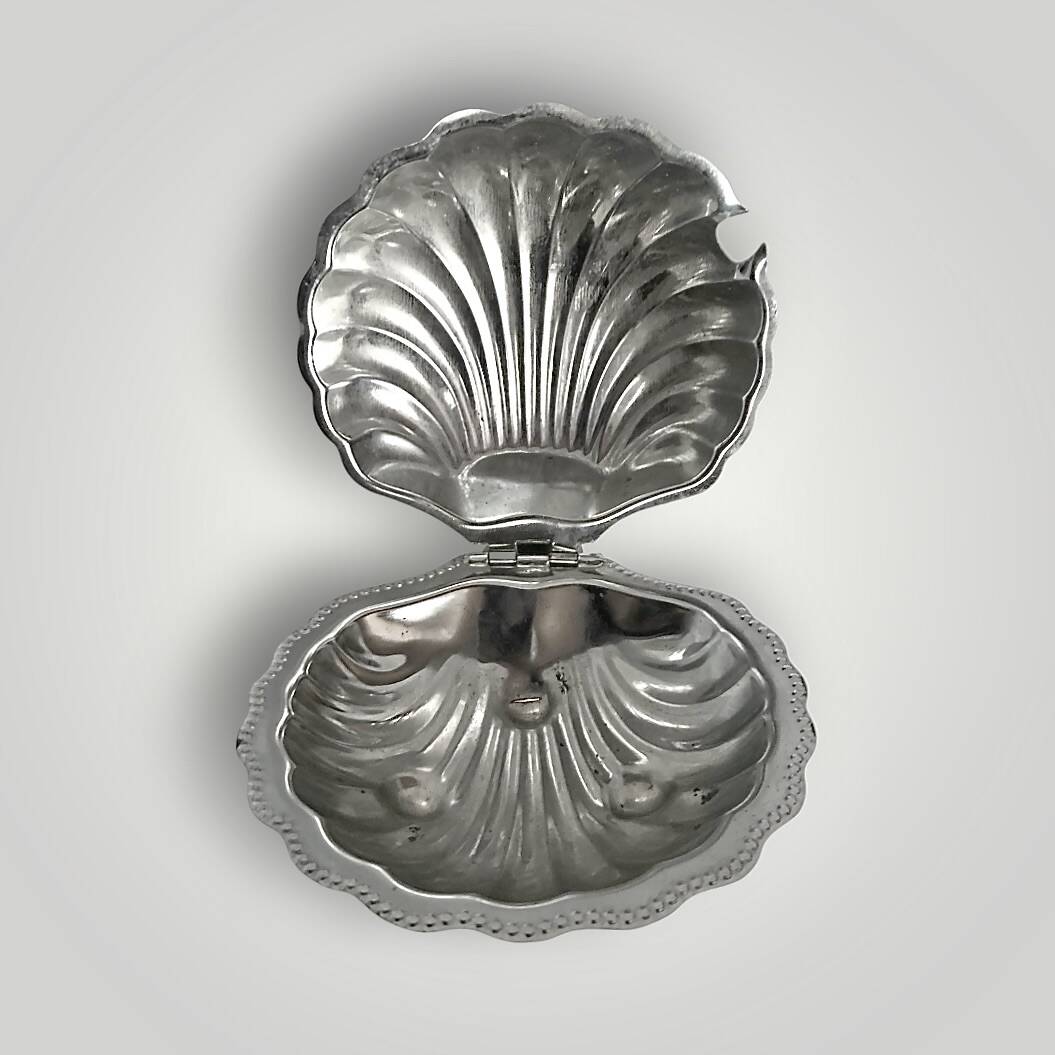 Vintage shell butter dish in stainless steel and cobalt blue glass with knife