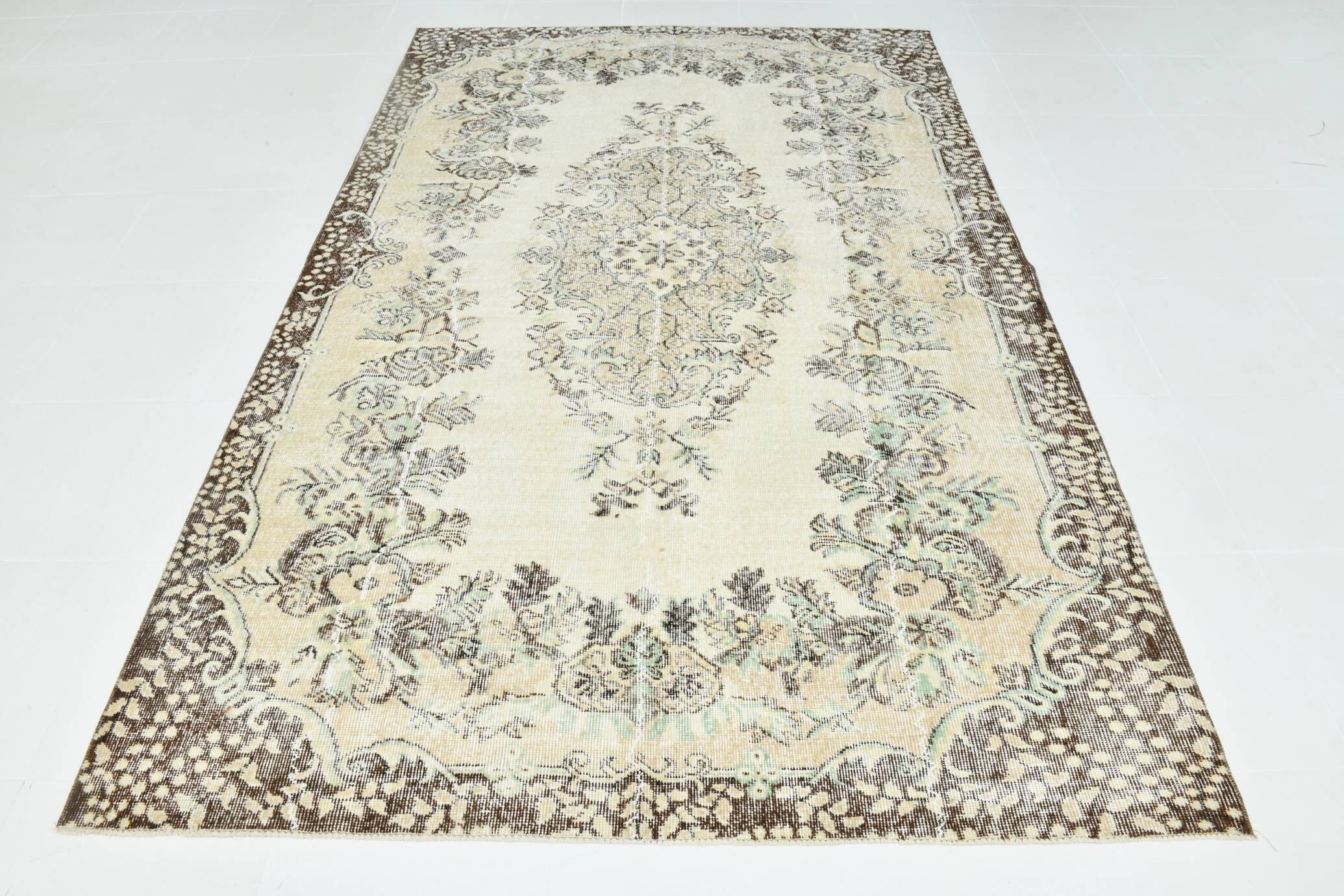 6x9 Light Green & Beige Turkish Vintage Rug, 173x267Cm