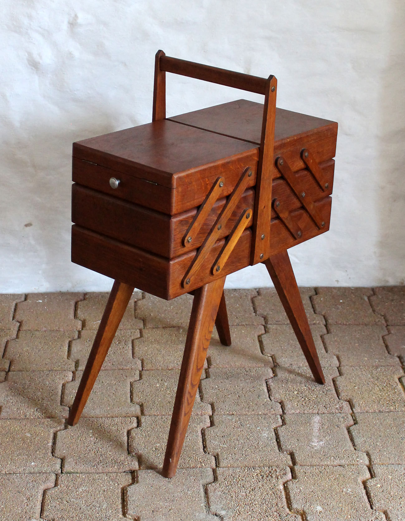 Travailleuse en bois années 50
