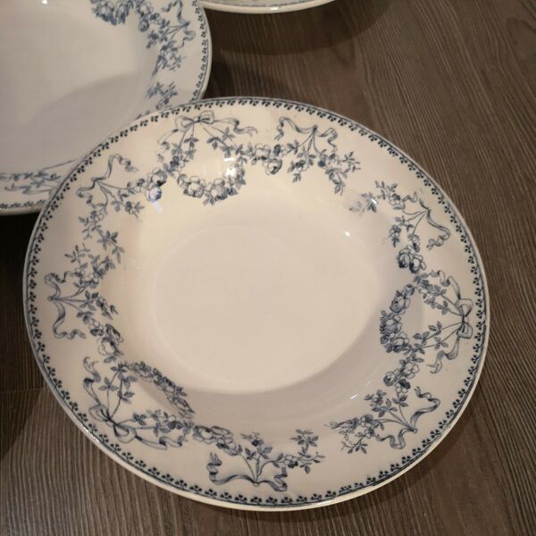 Série de 6 assiettes creuses en faïence de sarreguemines modèle Mozart bleu