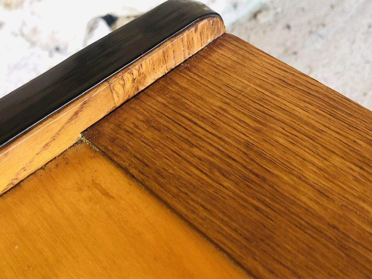 Small vintage row with sliding doors, metal legs Circa 50's