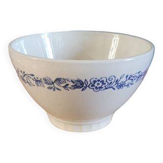 Opaque porcelain bowl with floral frieze