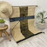 Handmade wool Berber rug 147 X 113 CM
