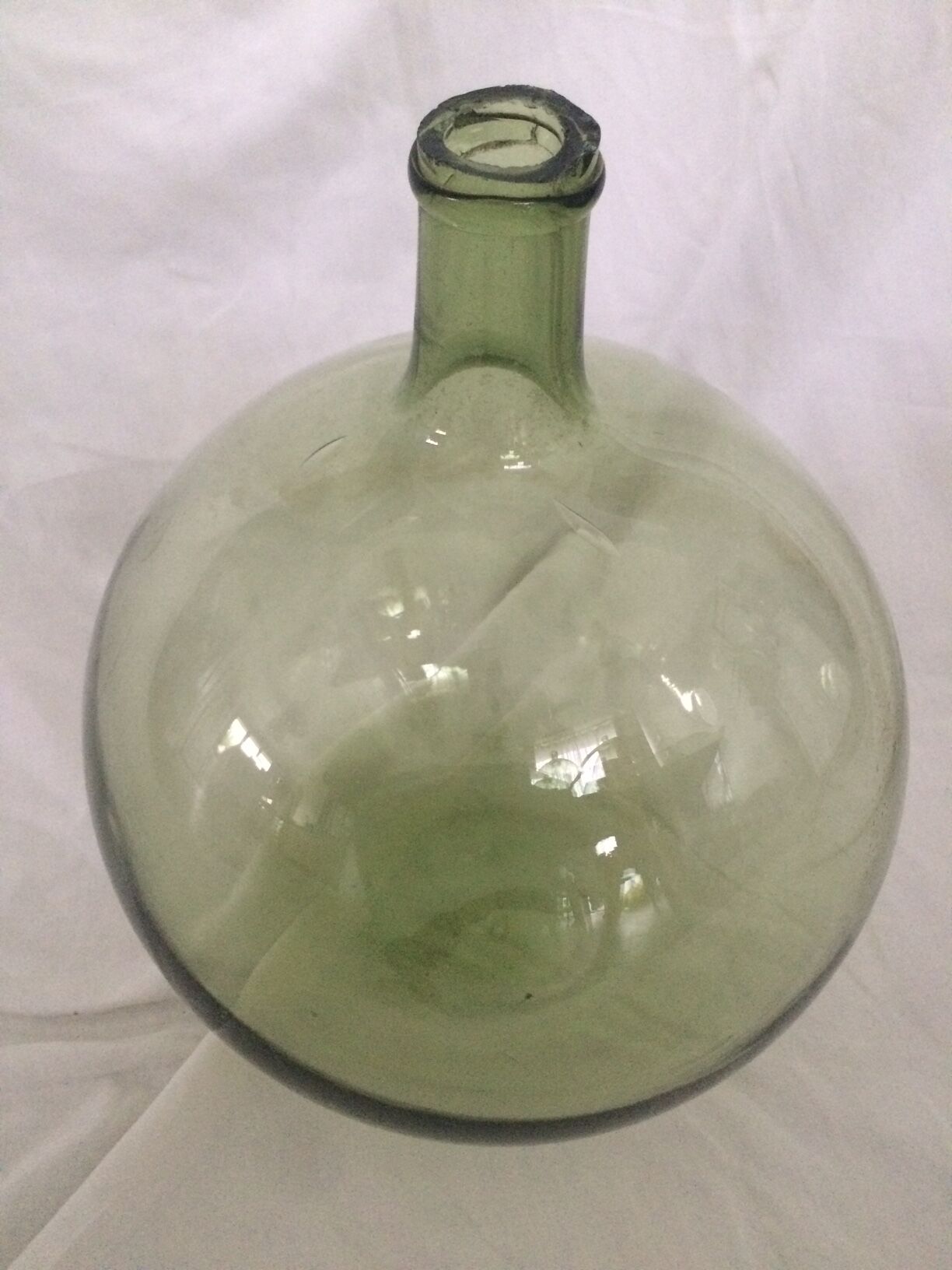 Dame-jeanne ancienne verte transparente  8, 10L