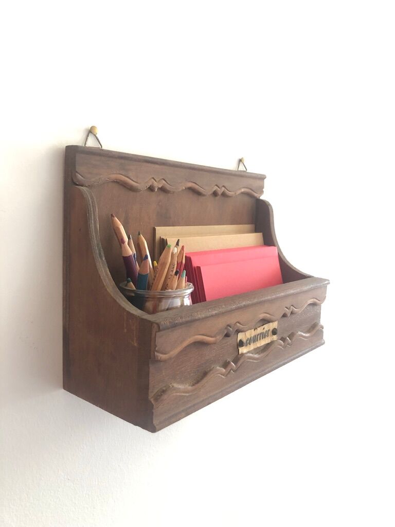 Mail storage box