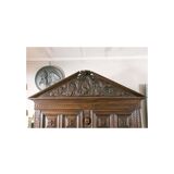 Meuble buffet du 17ème siècle noyer sculpté grande décoration