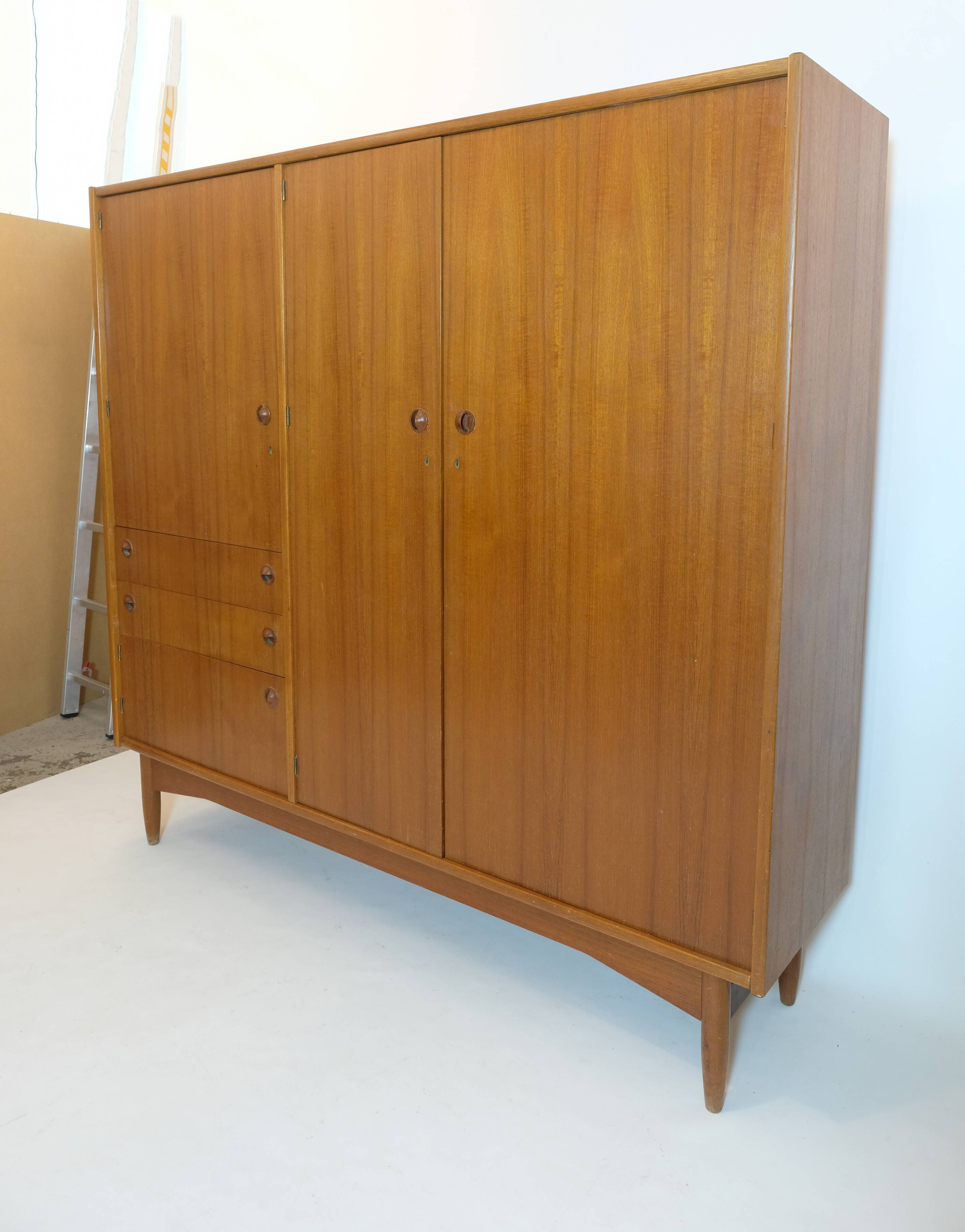 Wardrobe produced by TV furniture in the 1950s.