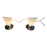 Paire de lampes de bureau du milieu du siècle à tête en plexiglas et base en métal, années 1960, Allemagne