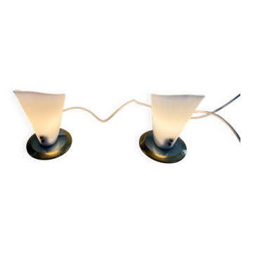 Paire de lampes de bureau du milieu du siècle à tête en plexiglas et base en métal, années 1960, Allemagne