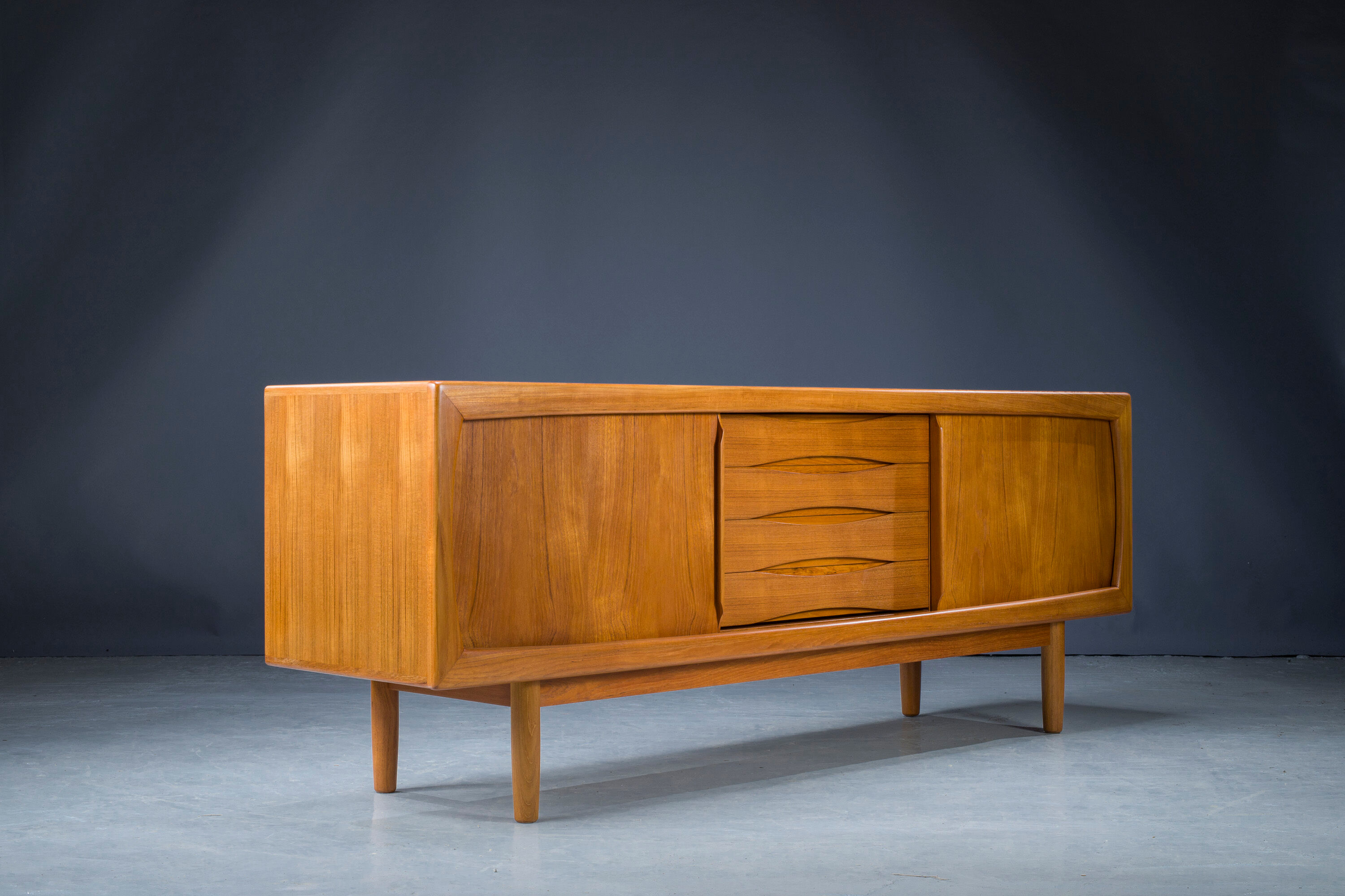 Mid-Century Danish Teak Sideboard from H.P. Hanssen, 1960s
