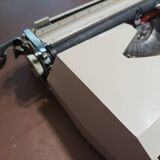 Antares Capri model typewriter from the 1960s (RARE)