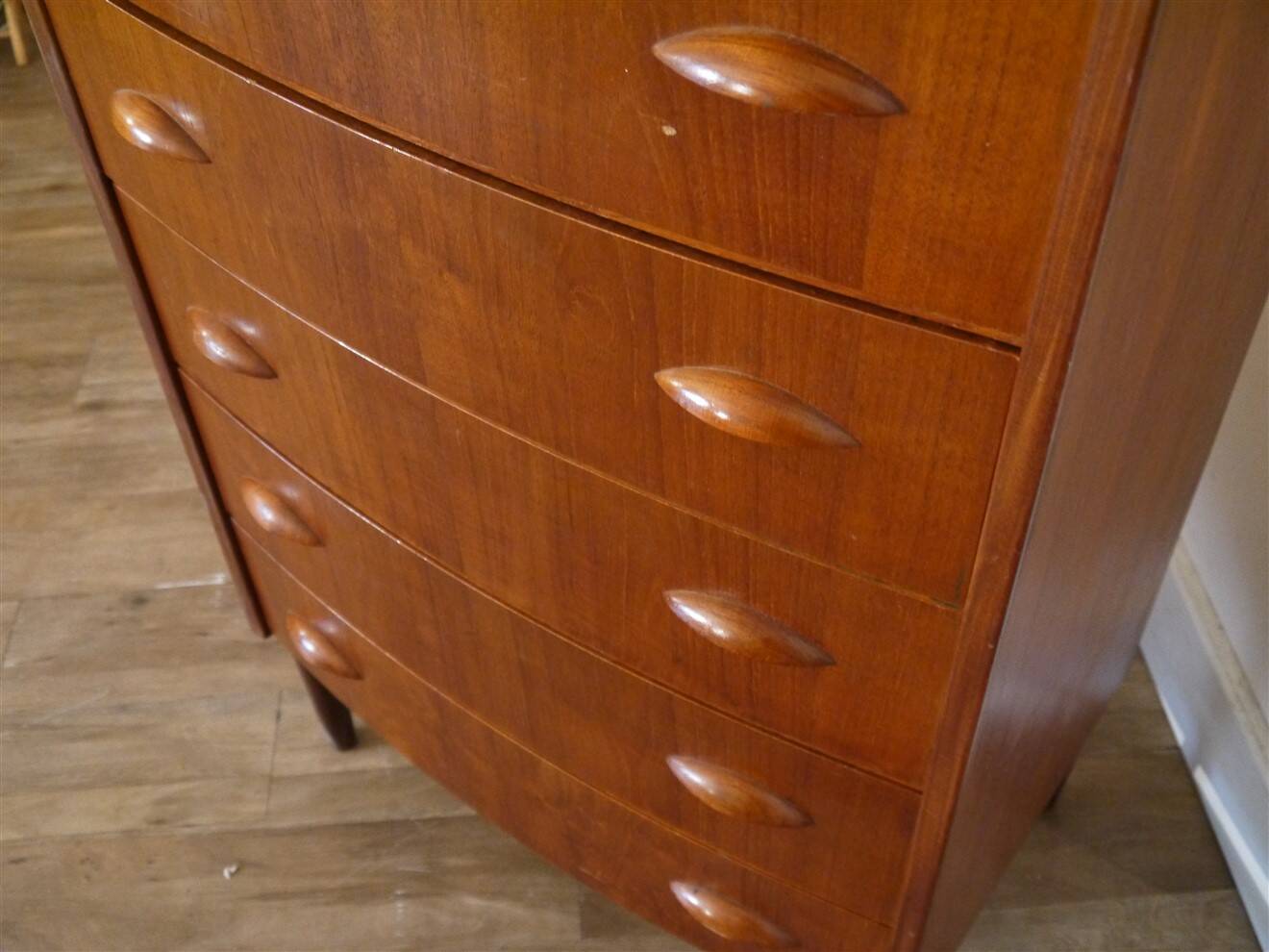 Grande commode danoise en teck 1960