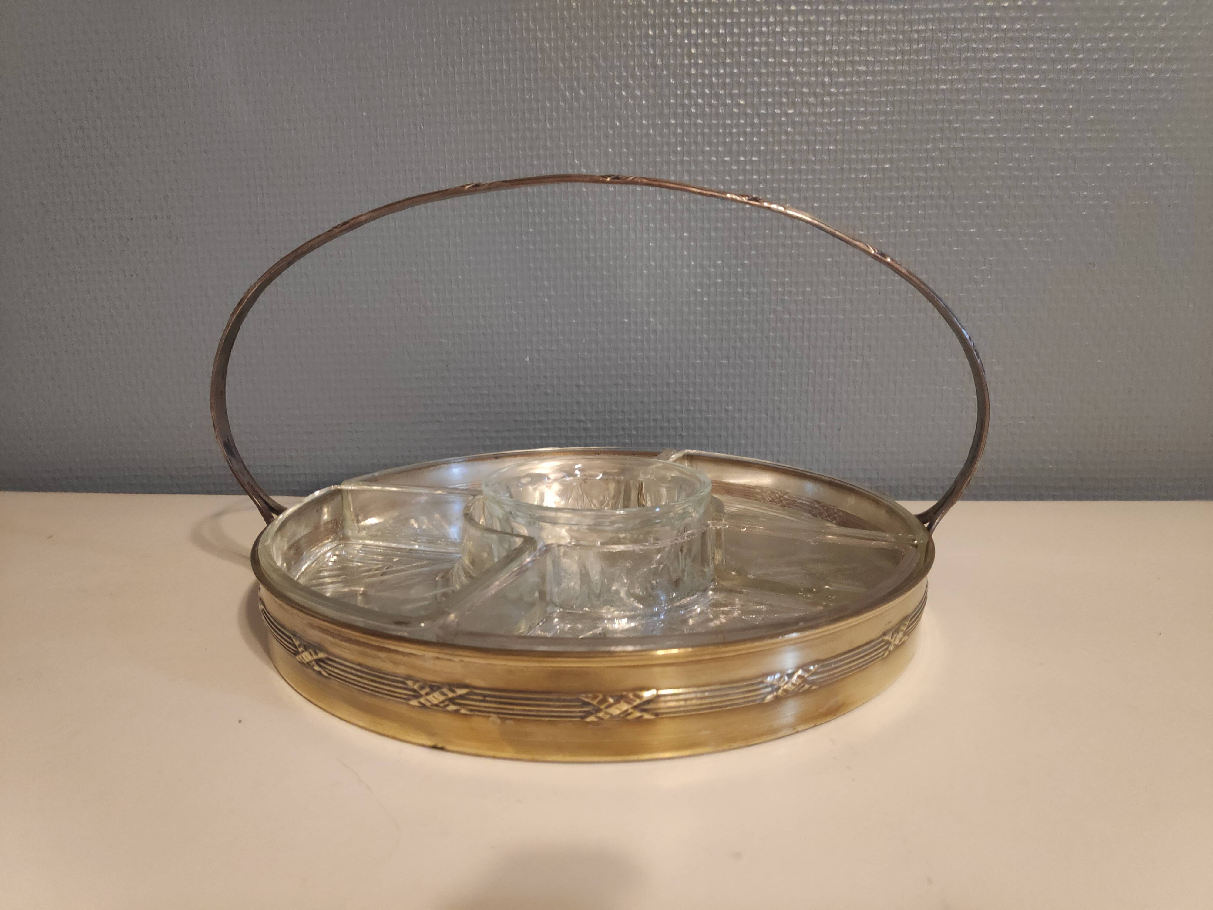 Silver metal servant with 5 carved glass raviers