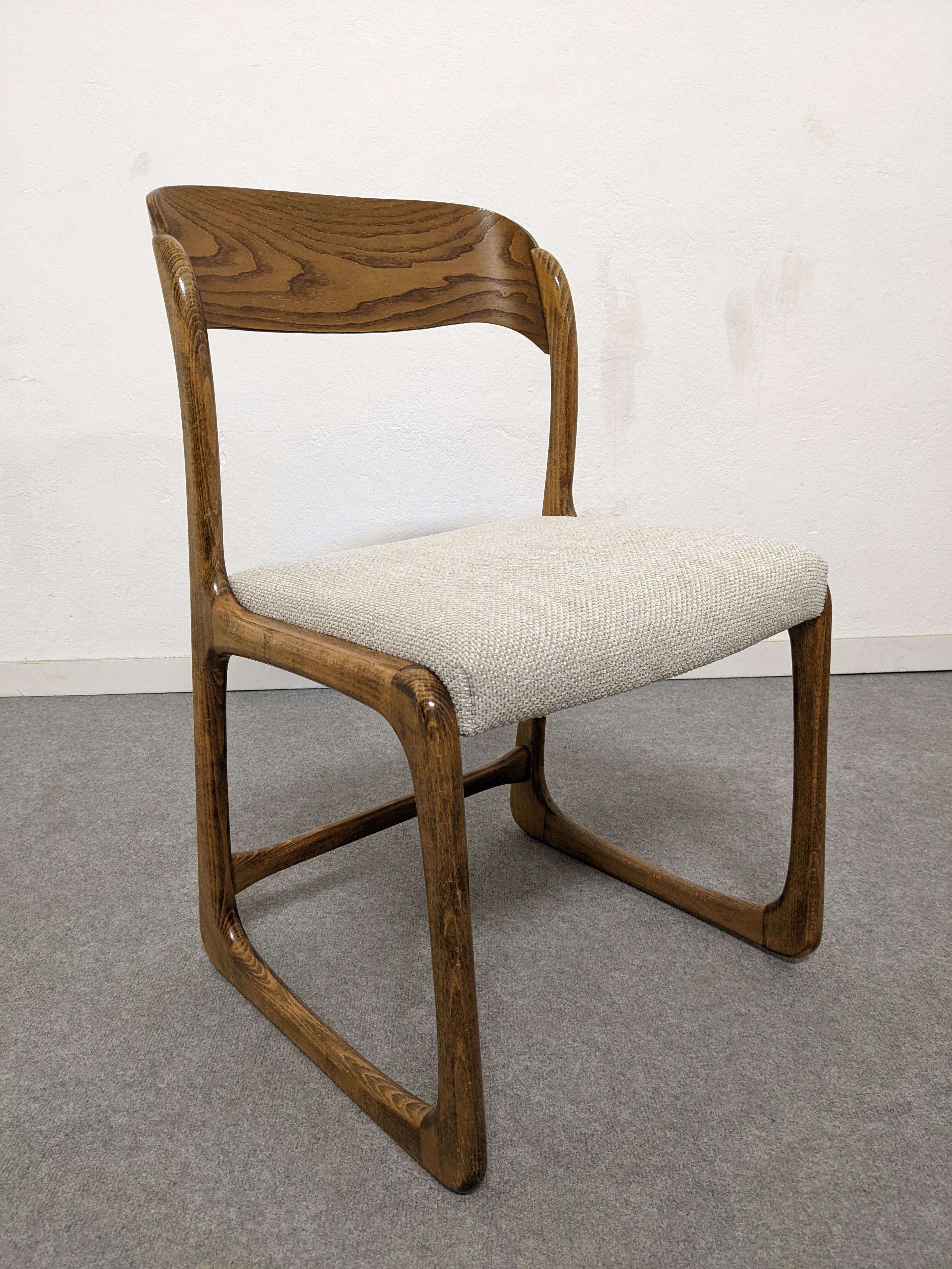 Série de 4 chaises traineau Baumann des années 60/70