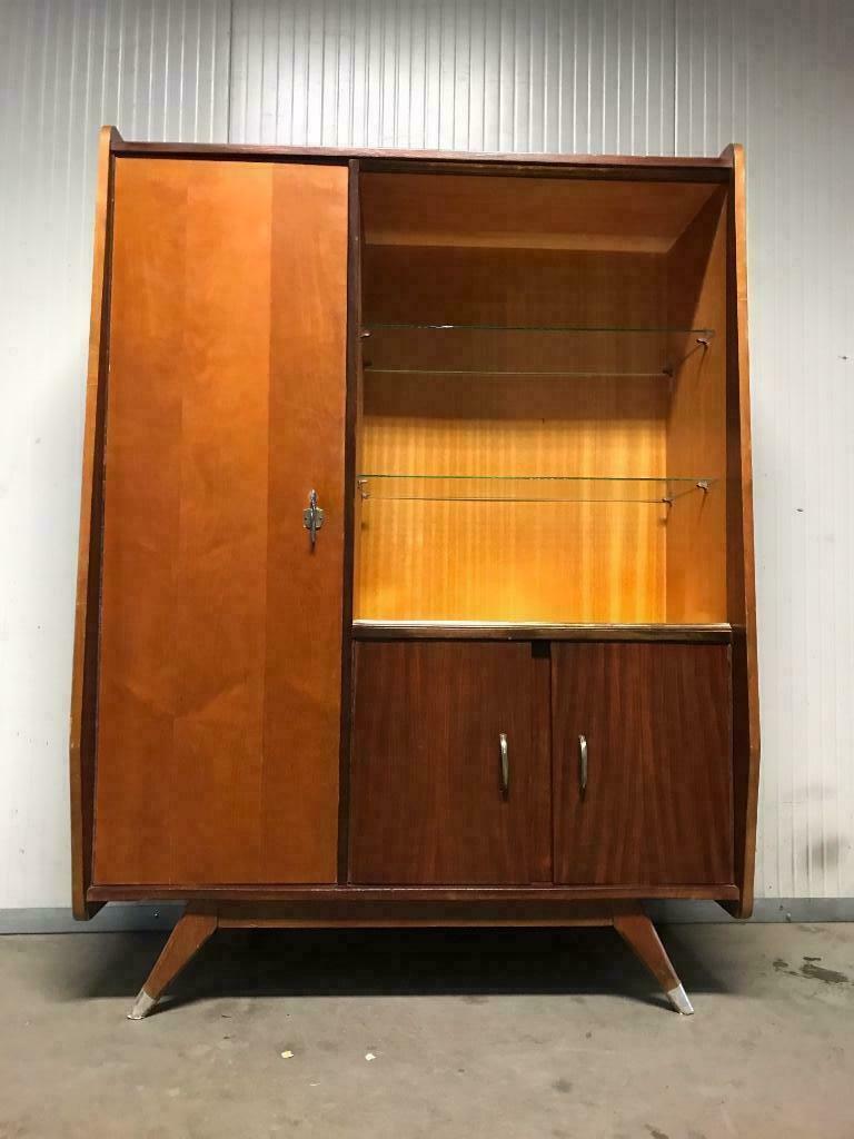 Vintage cabinet / display cabinet / cupboard