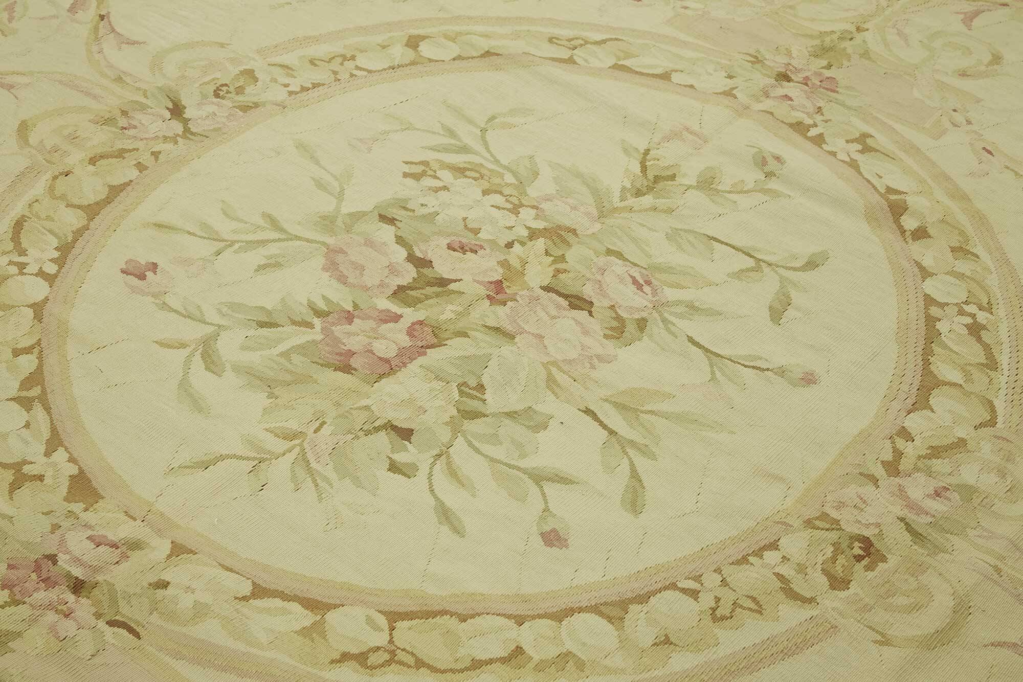 Handmade European Vintage Aubusson Kilim 237 cm x 290 cm