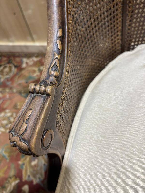 Fauteuil de bureau de style Louis XV canné