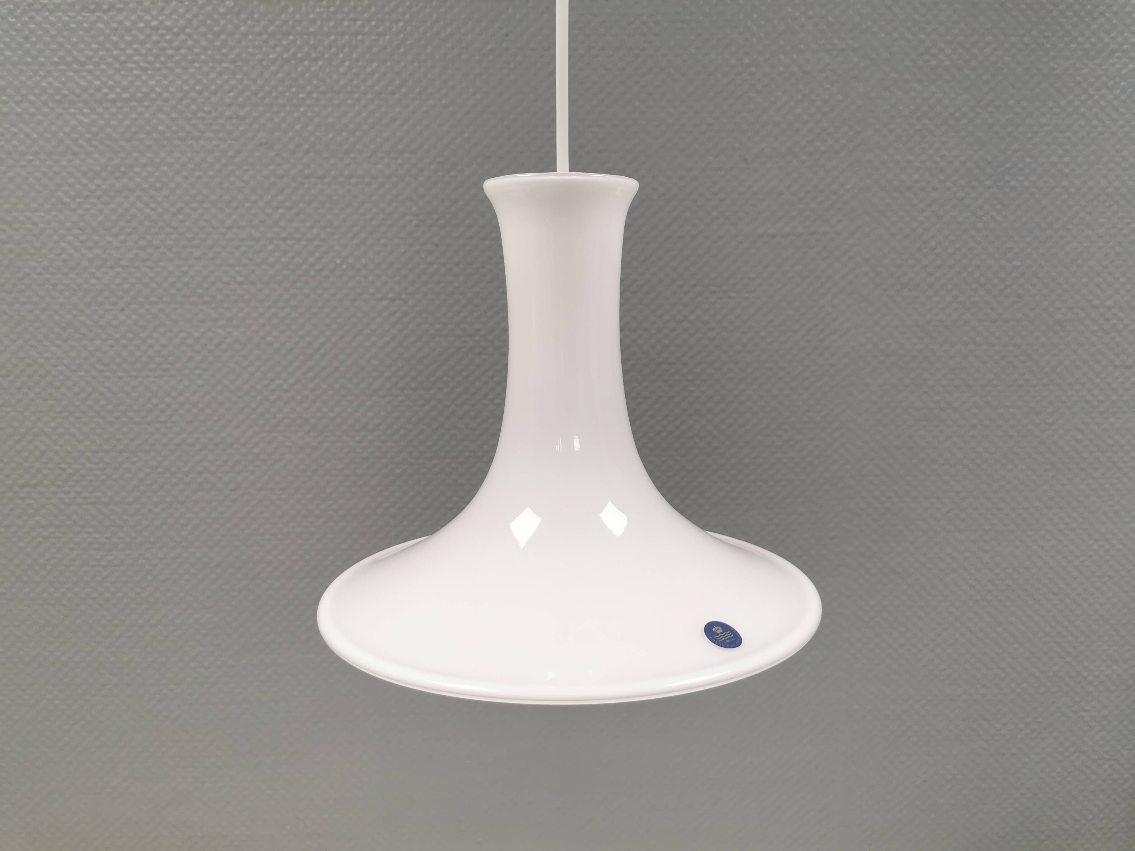 Mandarin hanging lamp made in opal white hand-crafted and mouth-blown glass