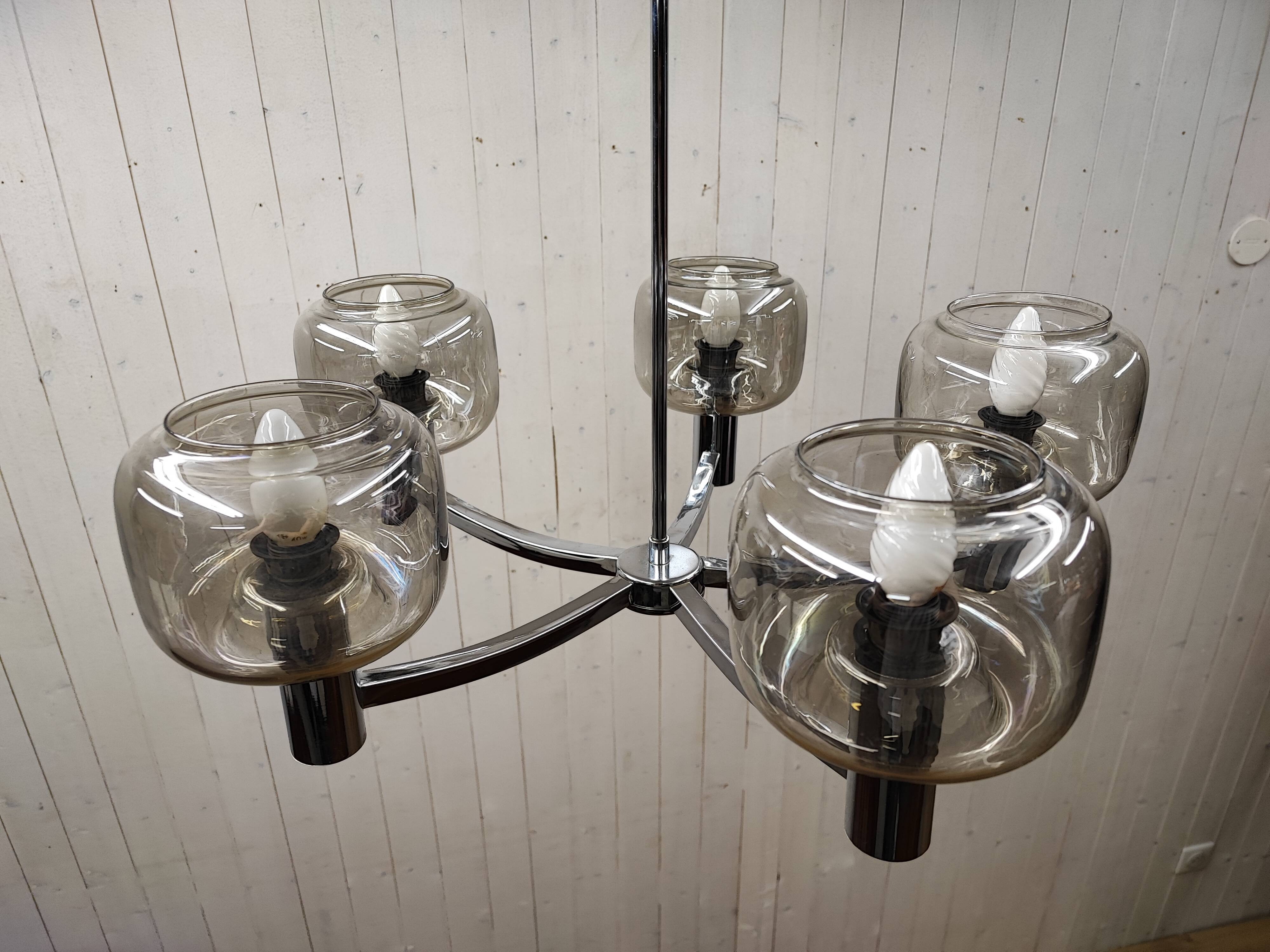 Space age chandelier See Delmas