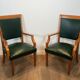 Paire de fauteuils Art déco en chêne et cuir de De Coene Frères