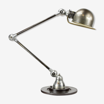 Jielde industrial lamp, on its support.