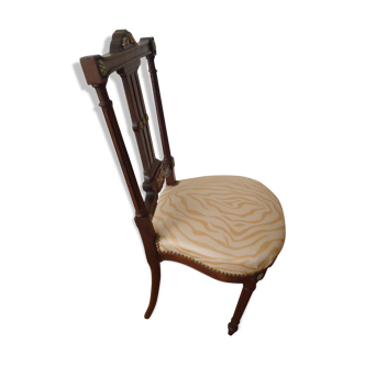 Old violent chair