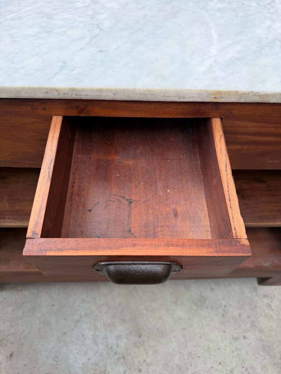 1950s bar counter