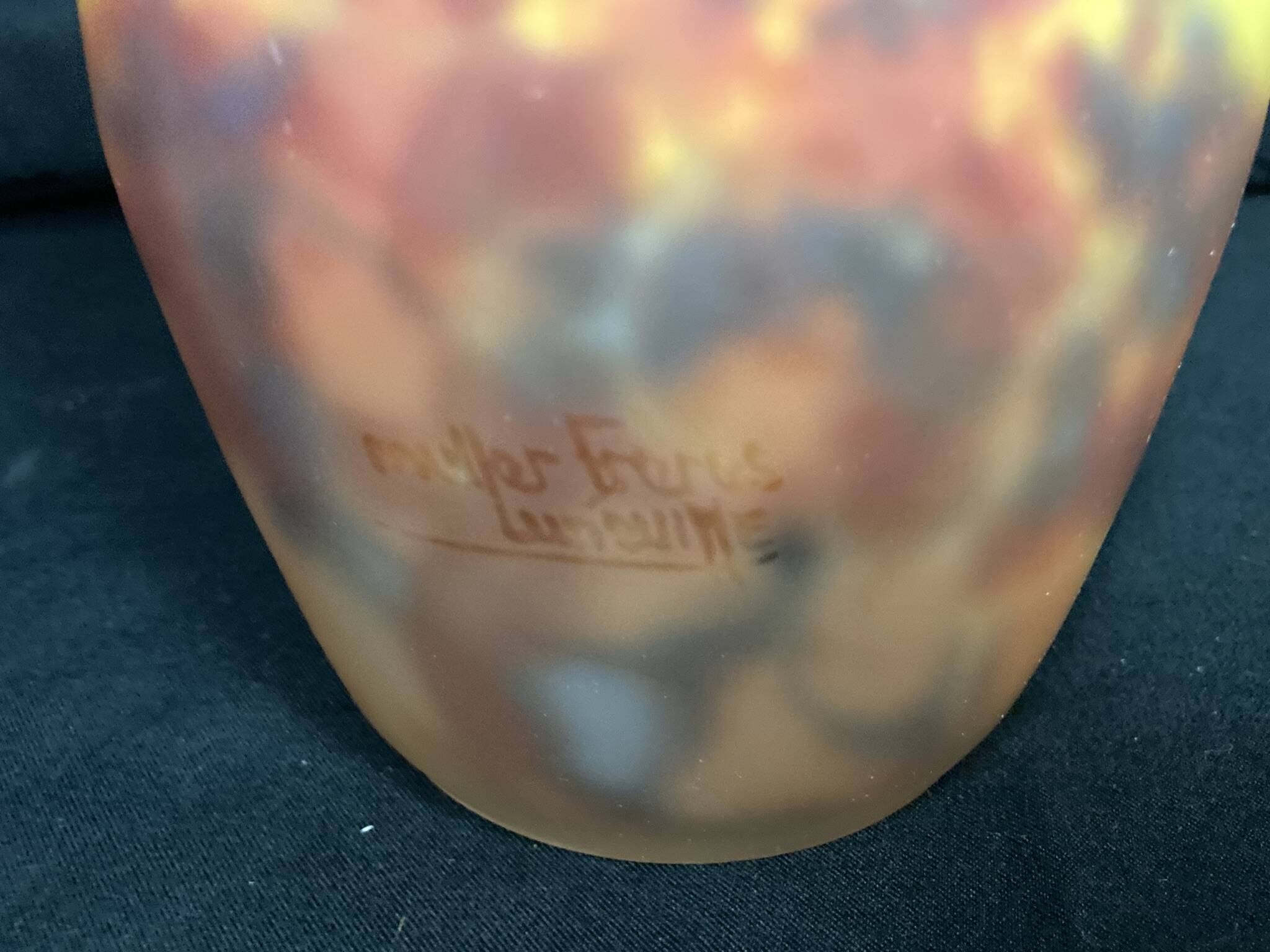 Art déco, vase en verre marmoréen muller frères vers 1930
