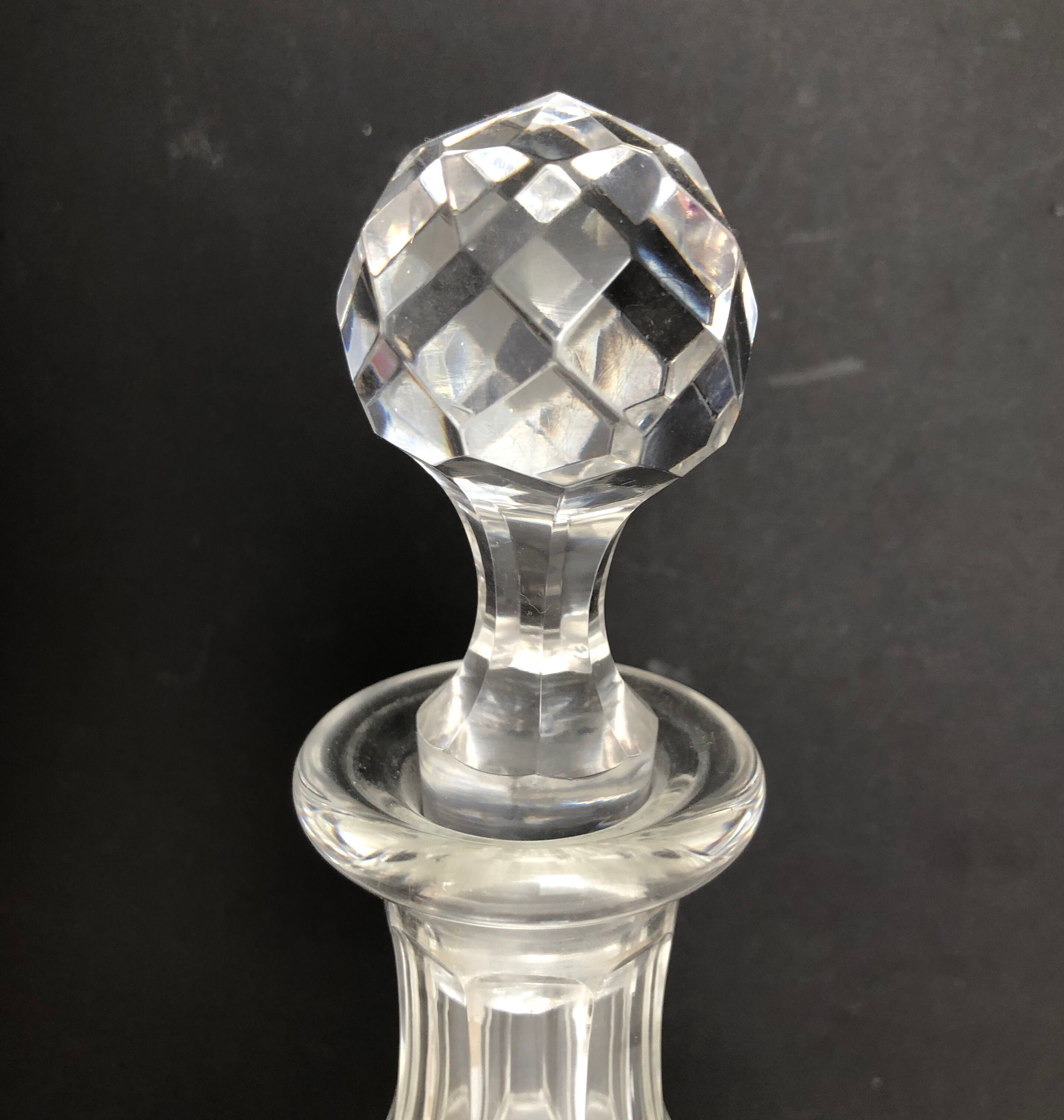 Carafe en cristal taillé de Baccarat