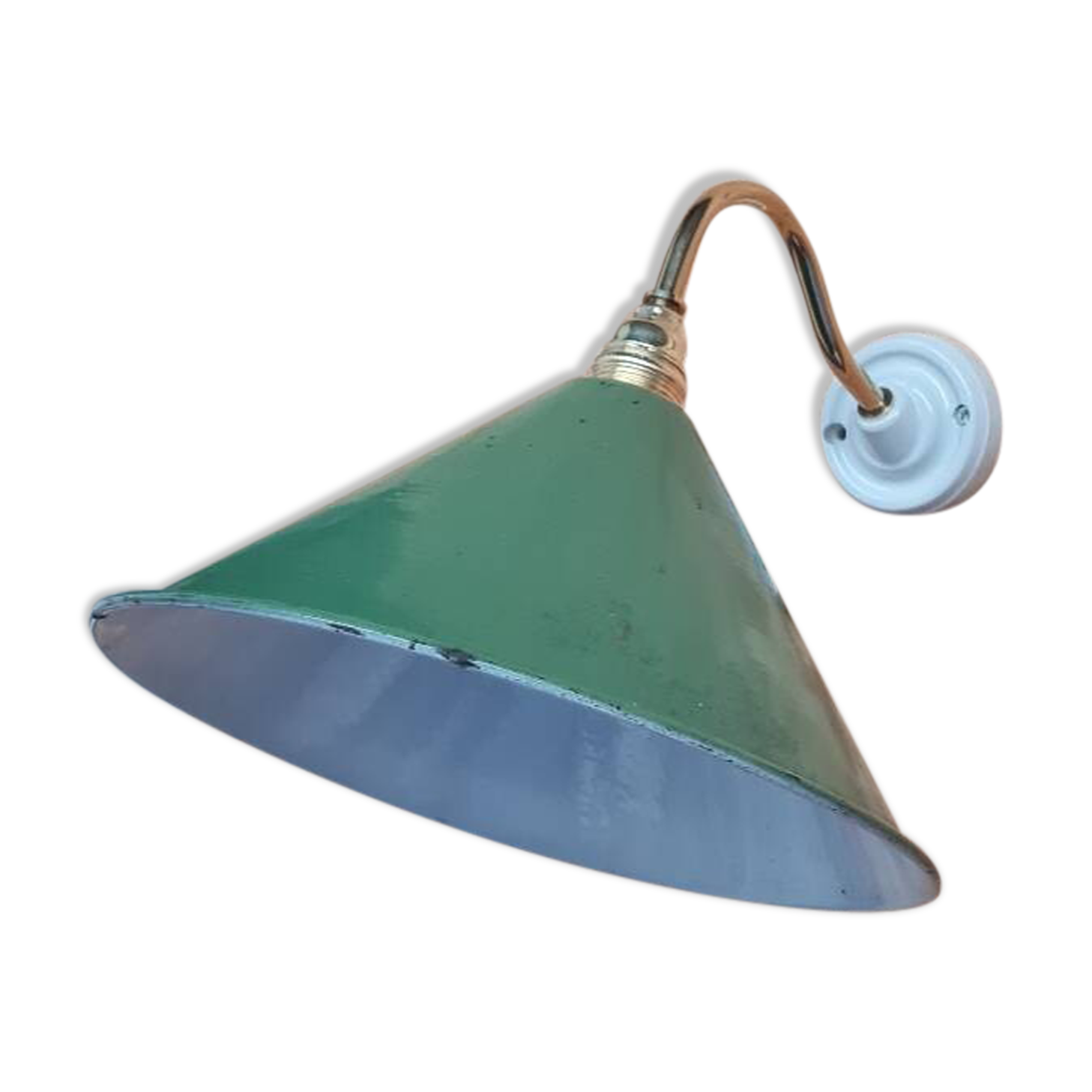 Vintage enameled sheet metal wall light