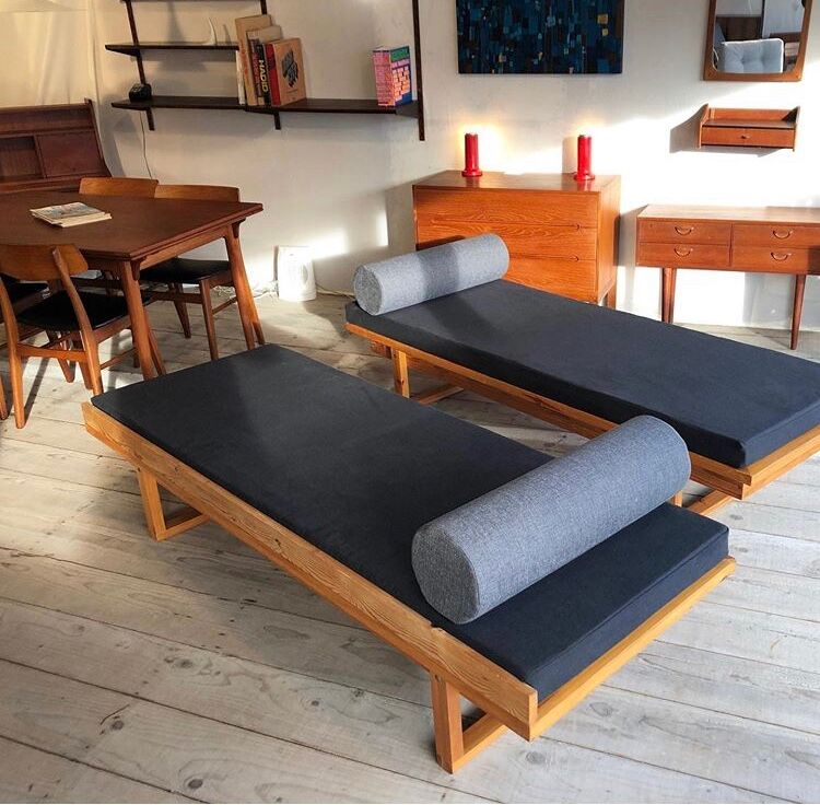 Daybed pair 1970