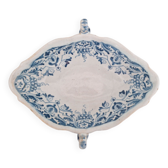 18th century earthenware bowl, cluster decoration, in shades of blue
