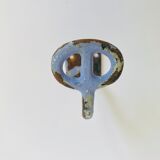 Enamelled cast iron hook