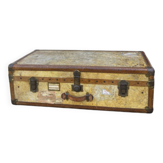 XXL travel trunk from the 19th century