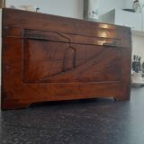 Boite indonésienne en bois des années 60