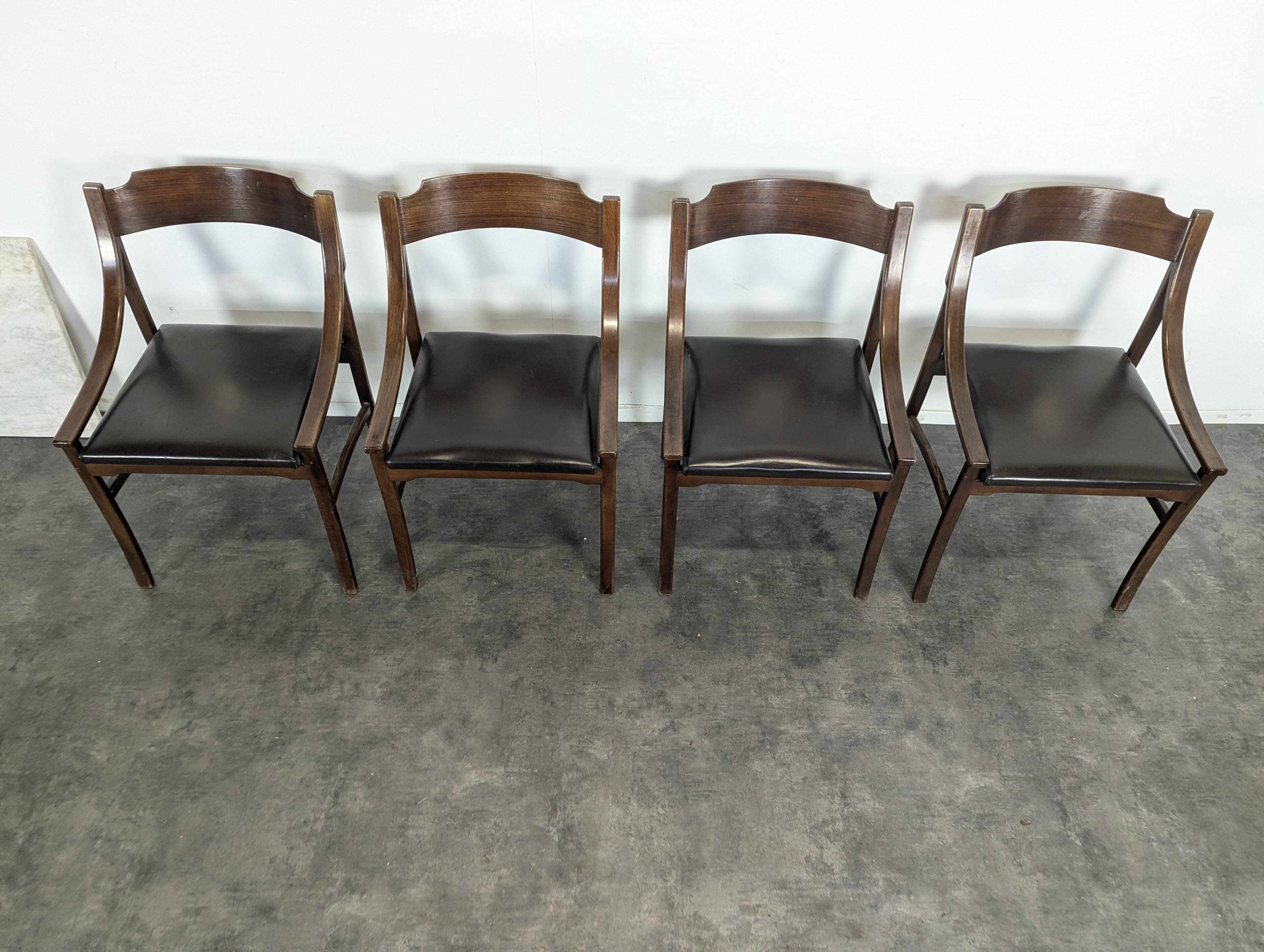 Set of 4 chairs model 110 by Ico Parisi