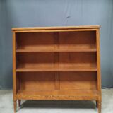 Floor on solid wood stand